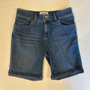 Signature by Levi Strauss cuffed denim Jean shorts size 8